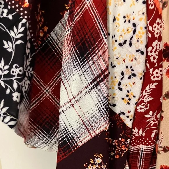 Savanna Jane Multicolor Floral patchwork embroidered Kimono - Picture 3 of 6